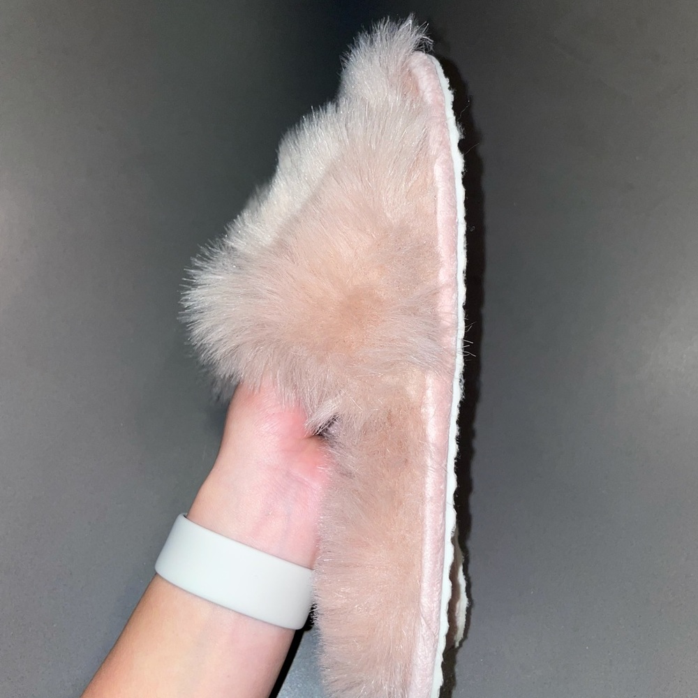 RH Teen “Kashmir Faux Fur slides” - Picture 6 of 6